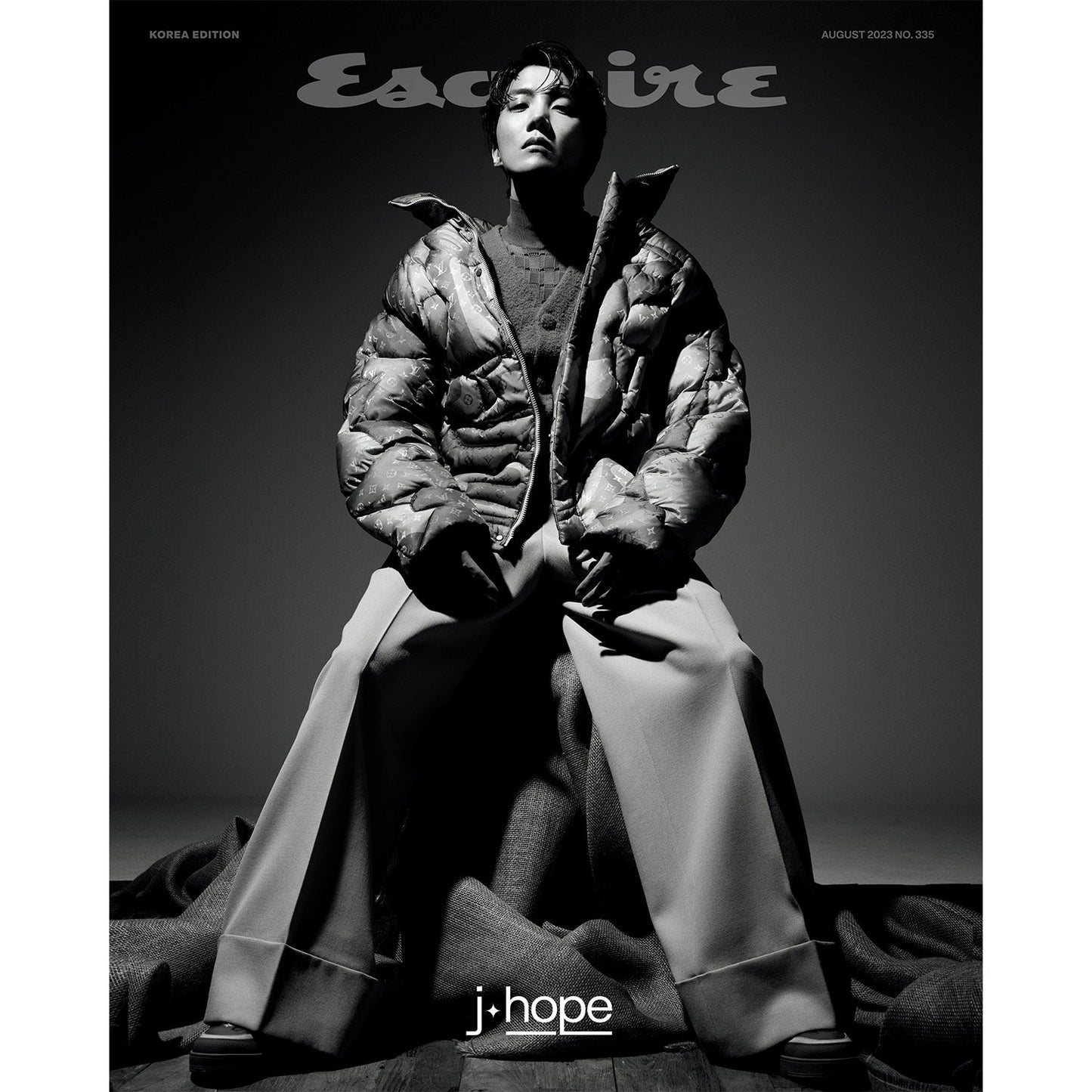 ESQUIRE 'AUGUST 2023 - J-HOPE (BTS)' A VERSION COVER
