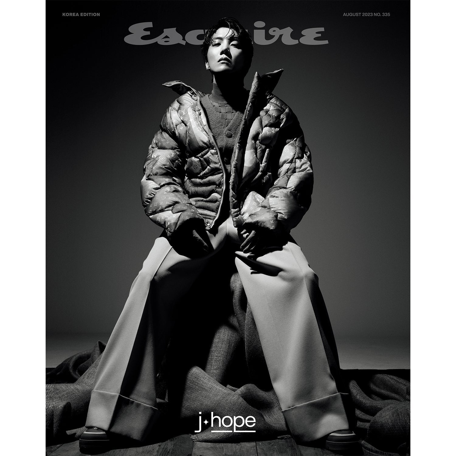 ESQUIRE 'AUGUST 2023 - J-HOPE (BTS)' A VERSION COVER